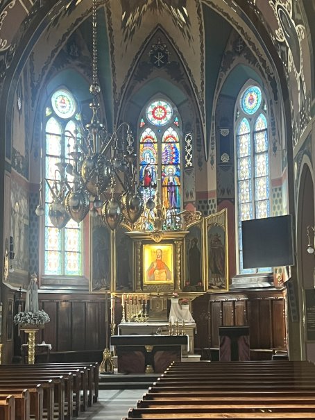 Ołtarz w kościele